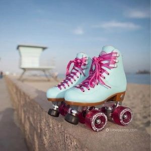 Moxi roller skates 🛼